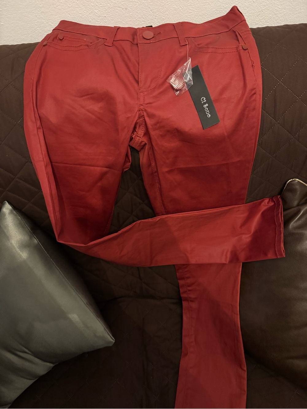 Ci Sono Men's Slim Chinos — Burgundy Red